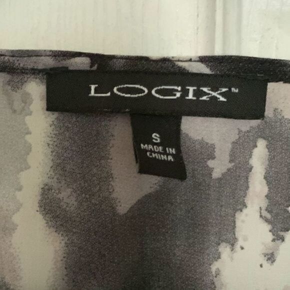 Logix gray & black printed sleeveless empire waist beach coverup size small - Picture 7 of 13